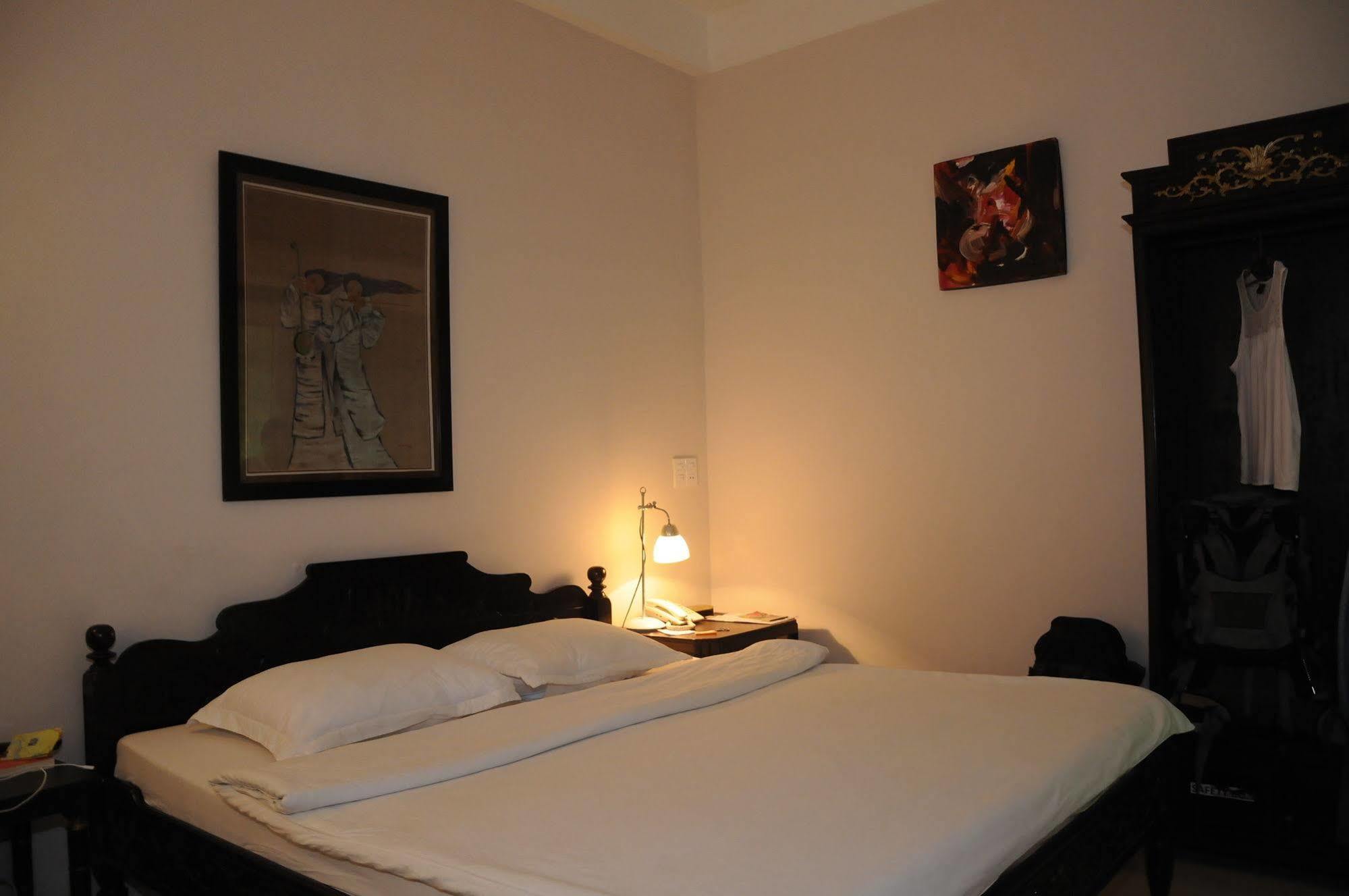 Hue Nino Hotel Bagian luar foto